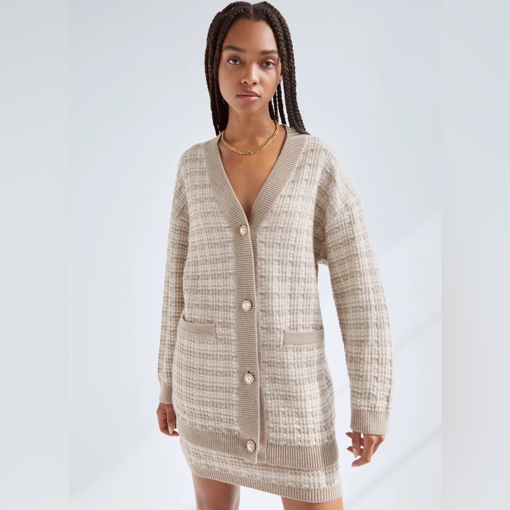 Aritzia Babaton 100% Merino Wool Cardigan